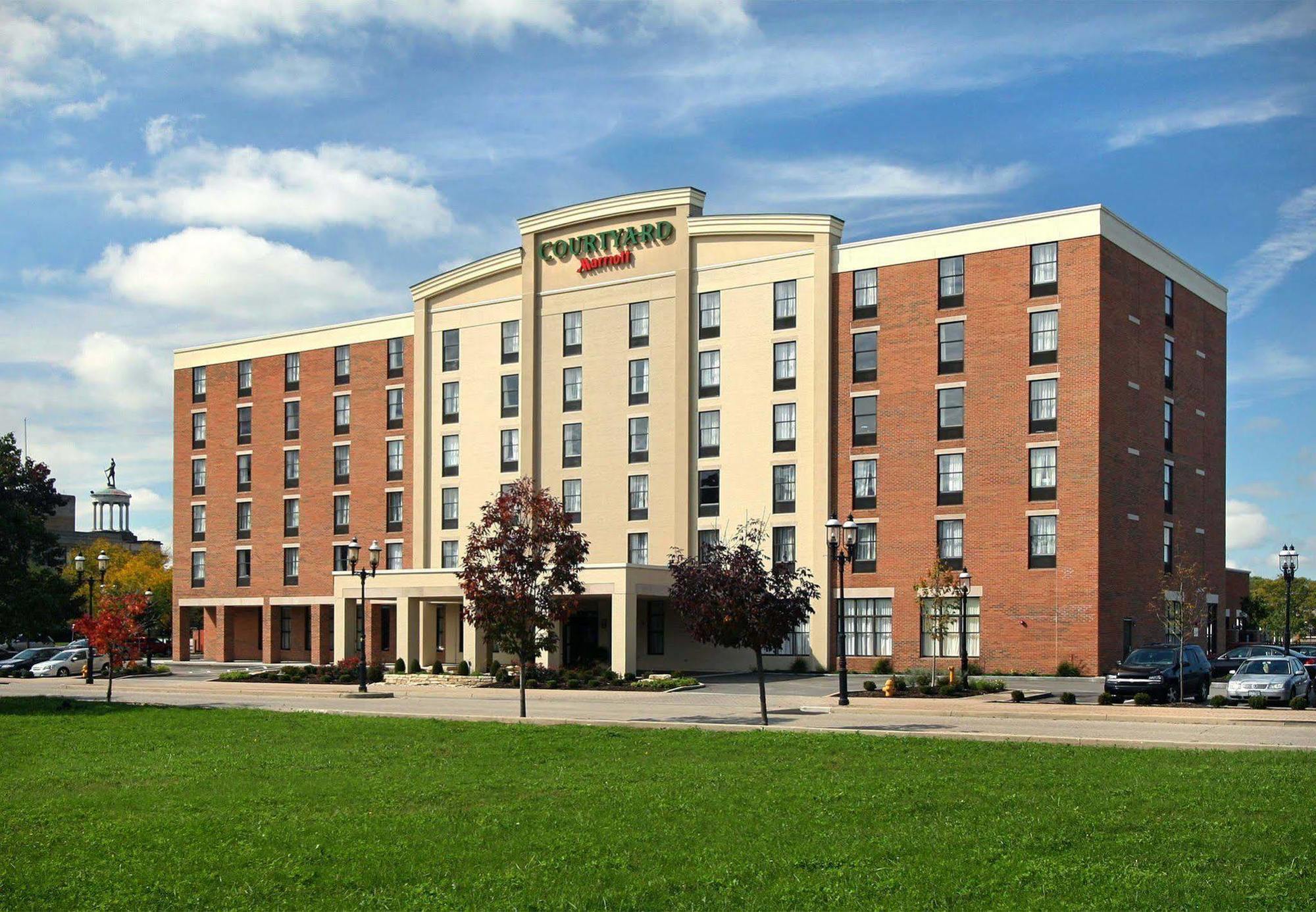 Courtyard Hamilton Exterior foto